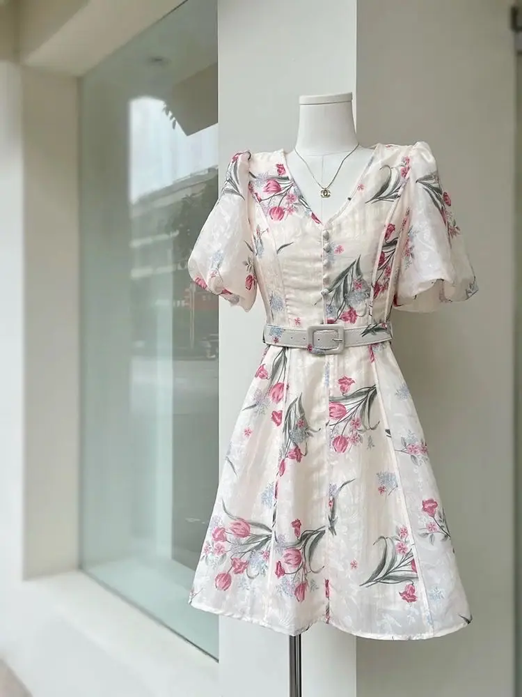 Высококачественное белое платье с V-образным вырезом и принтом, женские летние элегантные офисные платья 2023 года