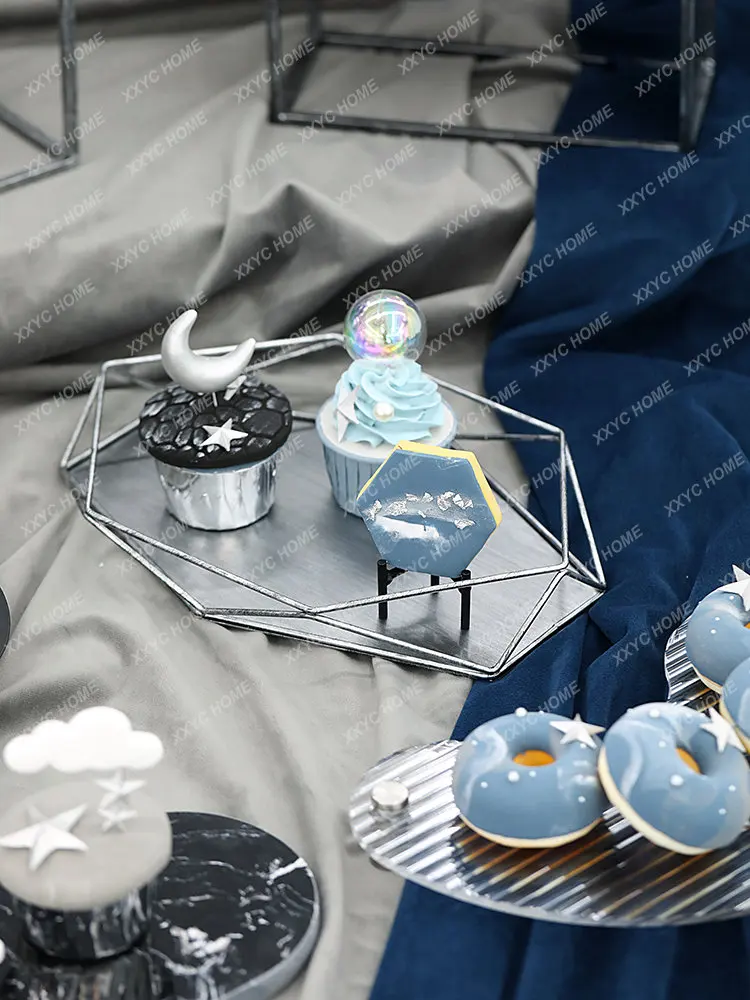 Серебряная подставка для десерта в европейском стиле в стиле ретро, подставка для холодного чая, витрина для чая, Высококачественное украшение десертного стола, Железная подставка для торта
