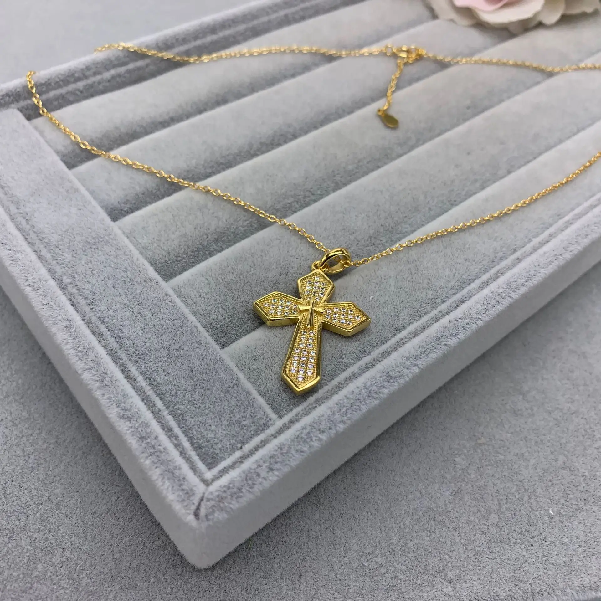 2023 Европейский и американский дизайн одежды цепочка с двойным крестом из стерлингового серебра s925 простой и изысканный блестящий циркон золото
