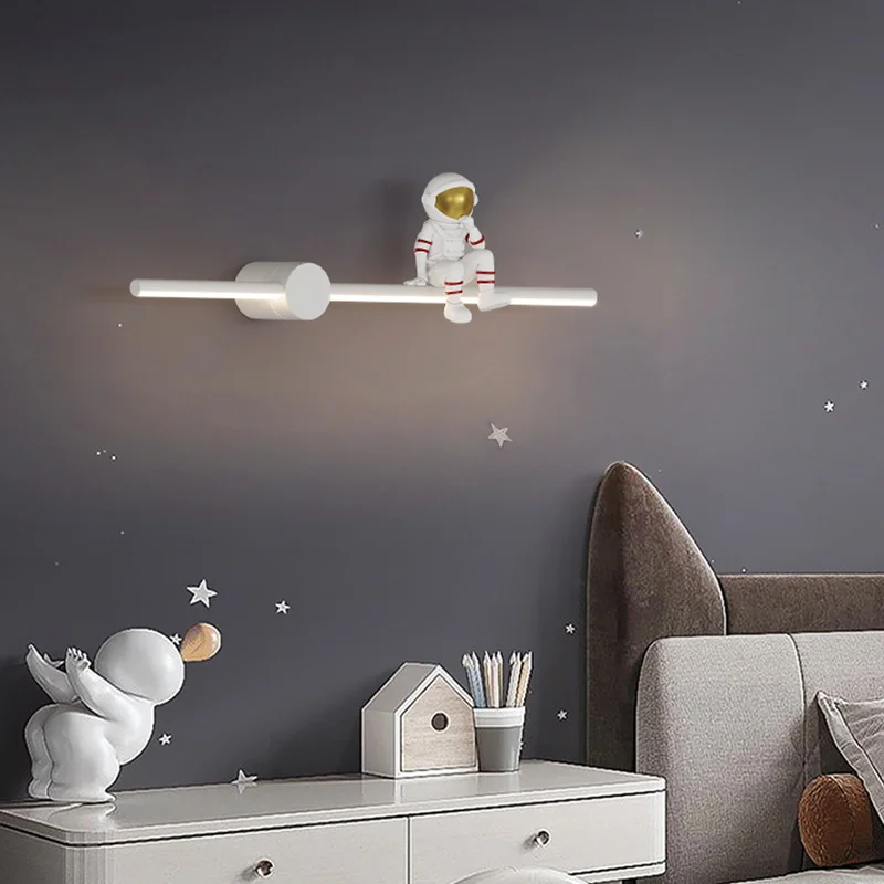 Новая детская спальня рядом со светодиодными настенными светильниками Домашний креативный декор в стиле дорожки для Мальчика-астронавта для гостиной отеля Bright Lustre