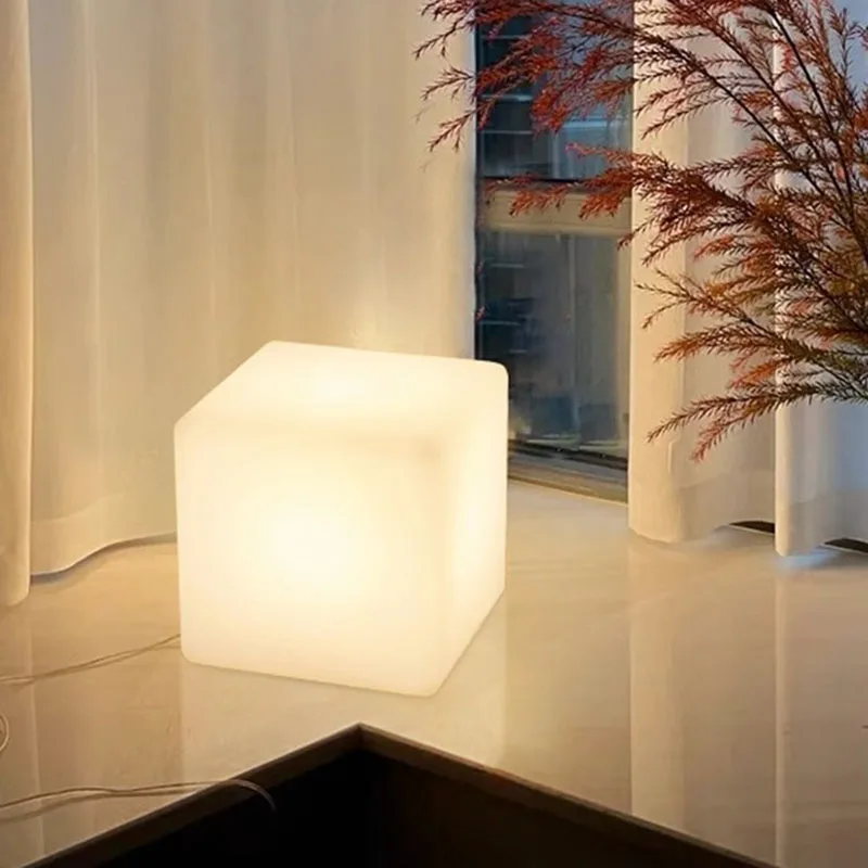 Прикроватная тумбочка со светодиодной подсветкой Корейский приставной столик Современные тумбочки Умный Белый свет Роскошная Удобная мебель для спальни Гостиной